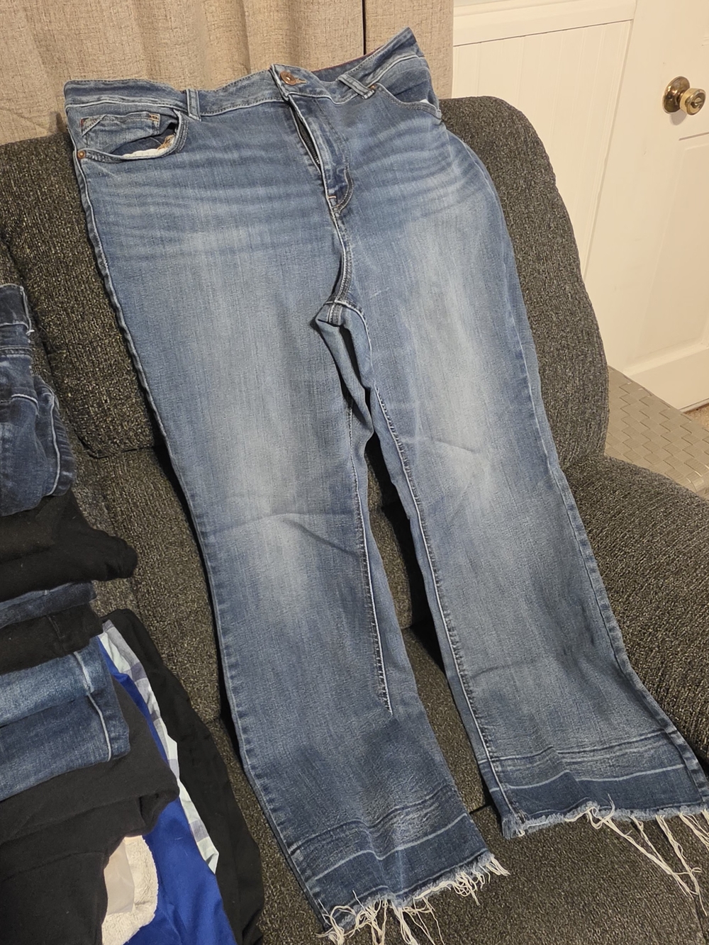 Frayed Hem Light Blue Wide Leg Jeans